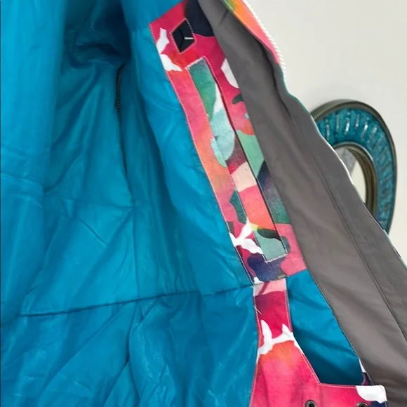 GSOU SNOW NWT Colorful Camouflage Snowboard / Ski Jacket - Picture 4 of 10